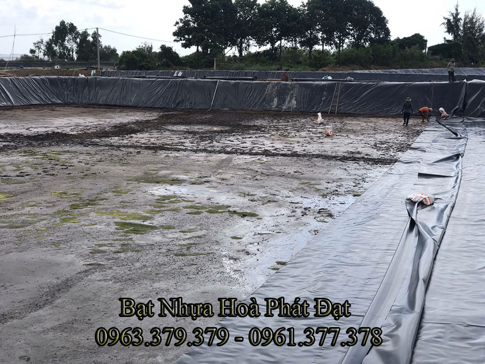 Bảng giá tấm bạt nhựa đen HDPE chống thấm lót hồ chứa nước, bán màng (bạt) lót phủ ao hồ nuôi cá tôm tại Phan Thiết Bình Thuận
